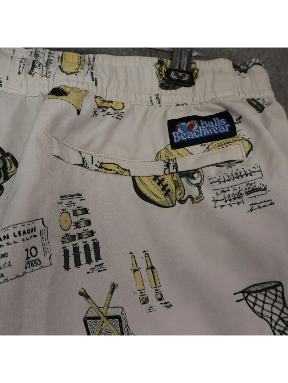 Balls Beachwear Men Large Lined 5.5